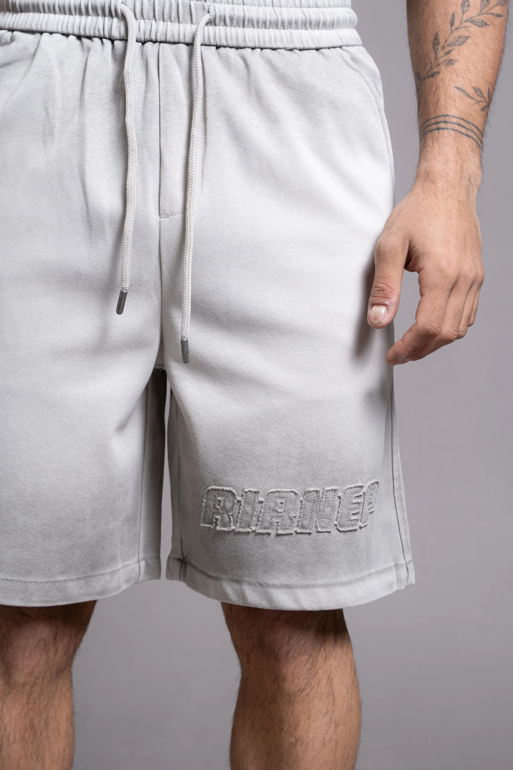Alternative view of Y269623B bermuda beige