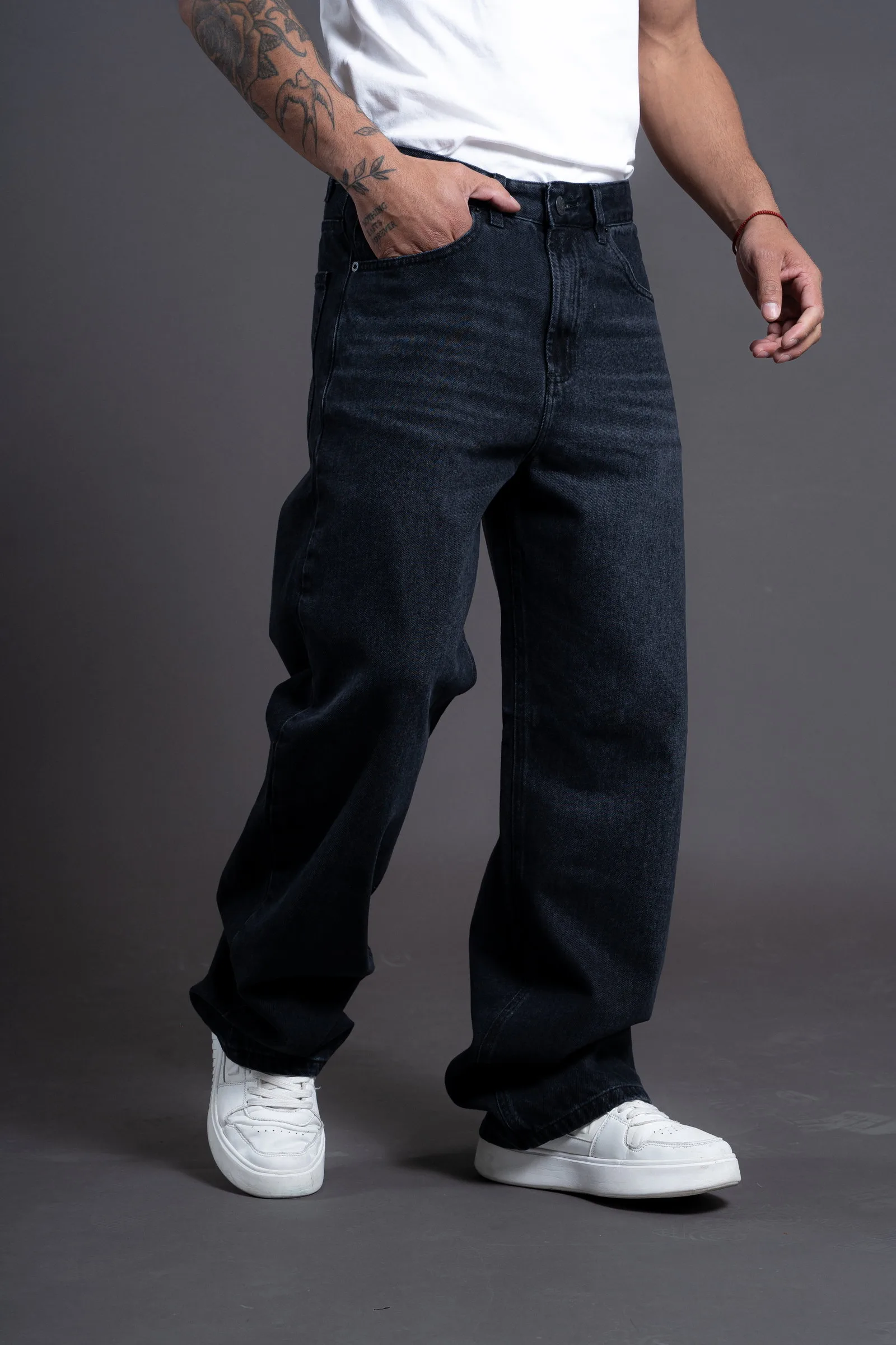 Alternative view of Baggy oscuro  BT