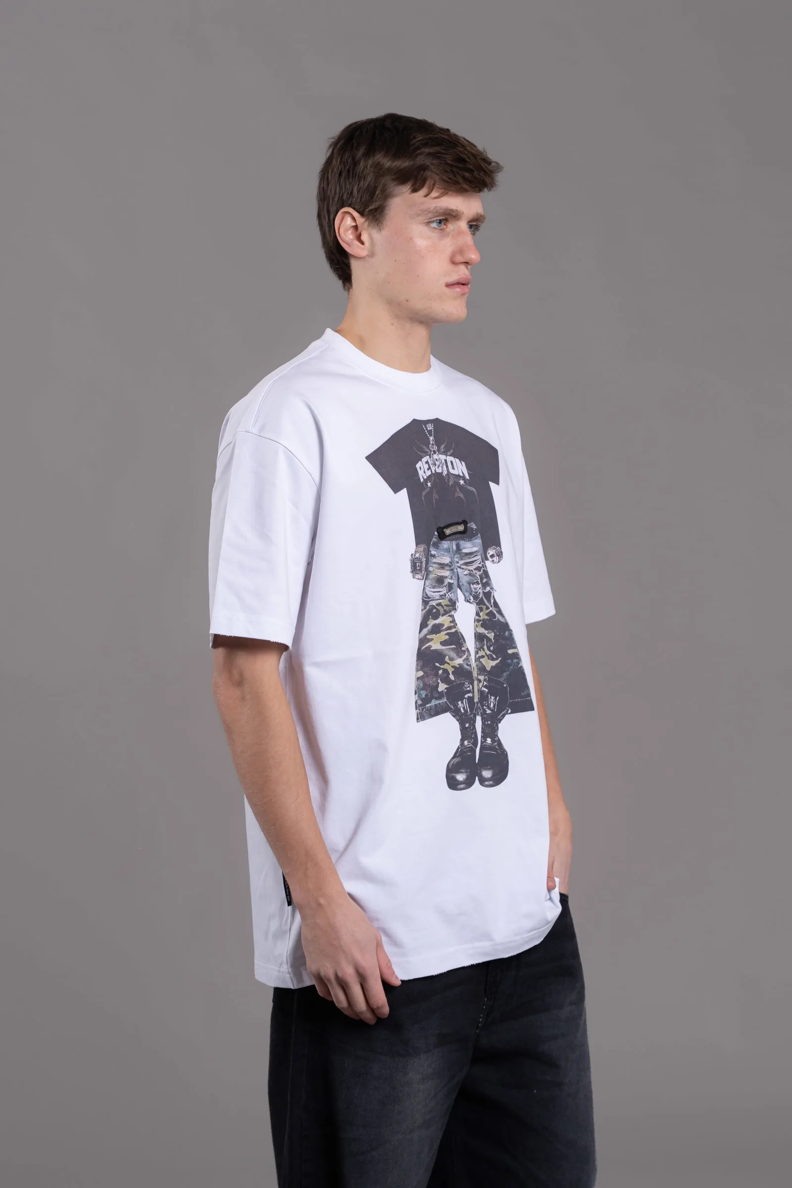 Alternative view of 014 Oversized Utility White