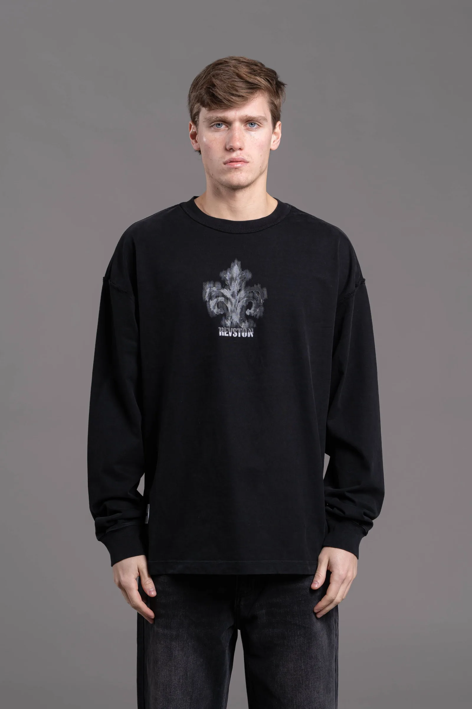 03 Oversize Crest Black