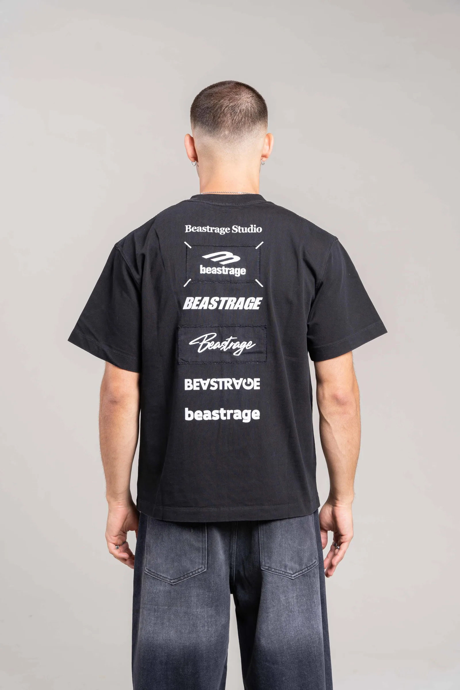 200R Remera con apliques Bordado - Imagen 4