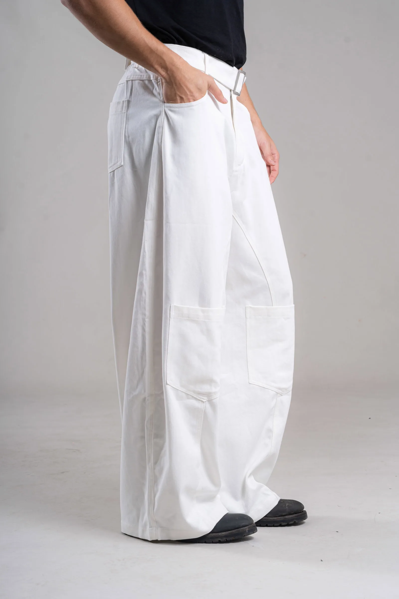 Alternative view of 2568B WHITE UTILITY