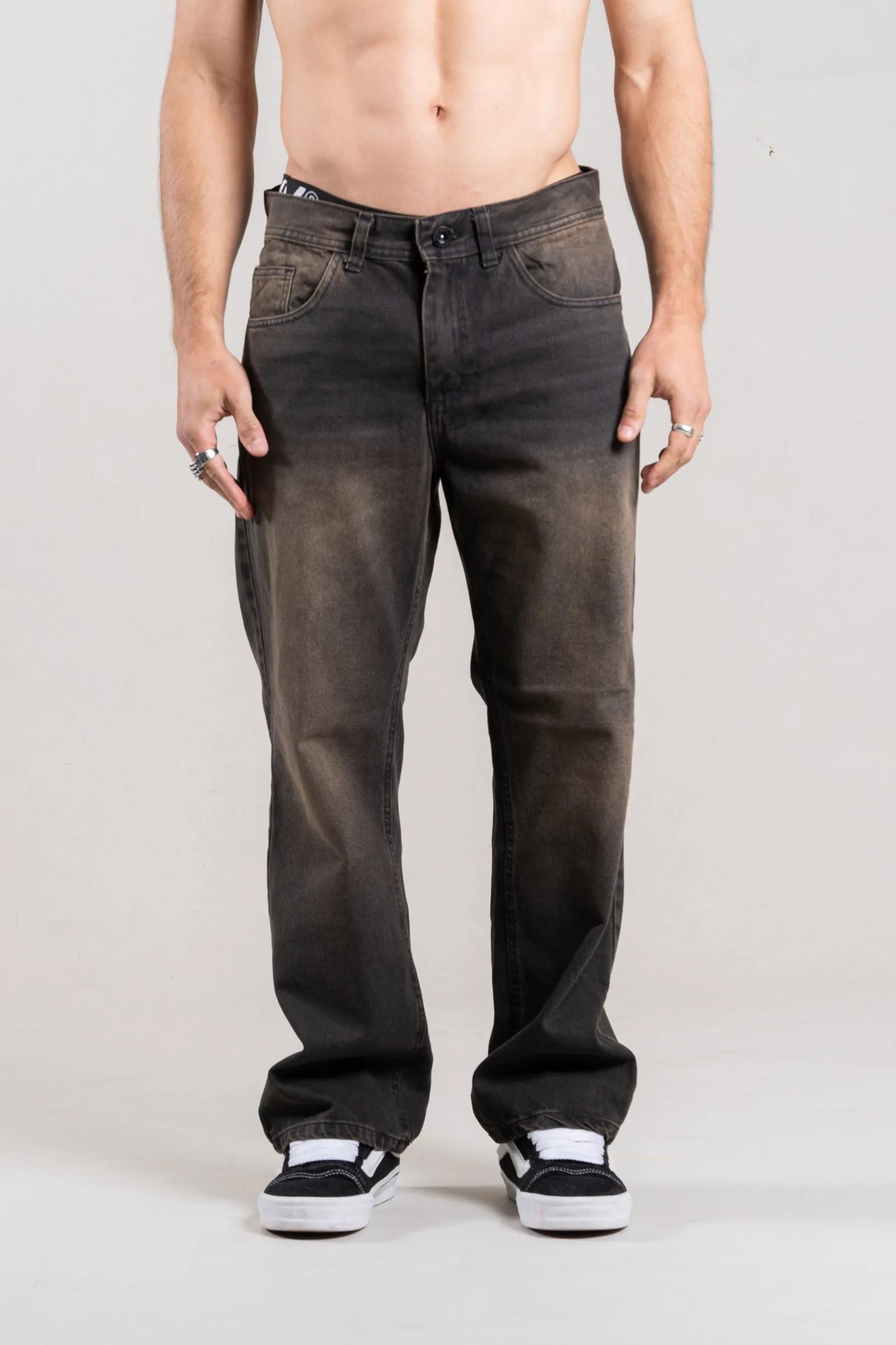 335 - RELAXED BROWN
