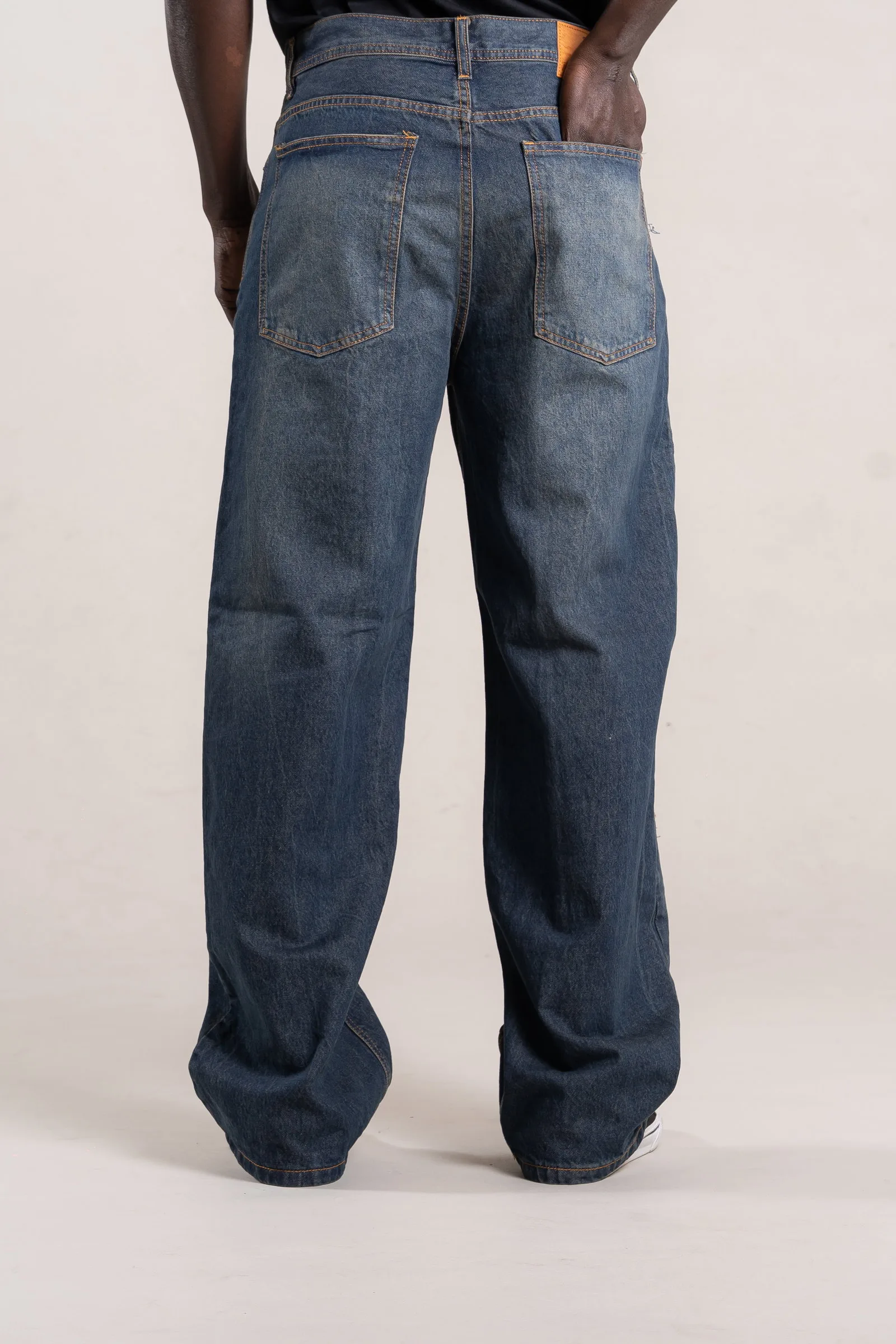 Alternative view of 347 - BAGGY OXIDO