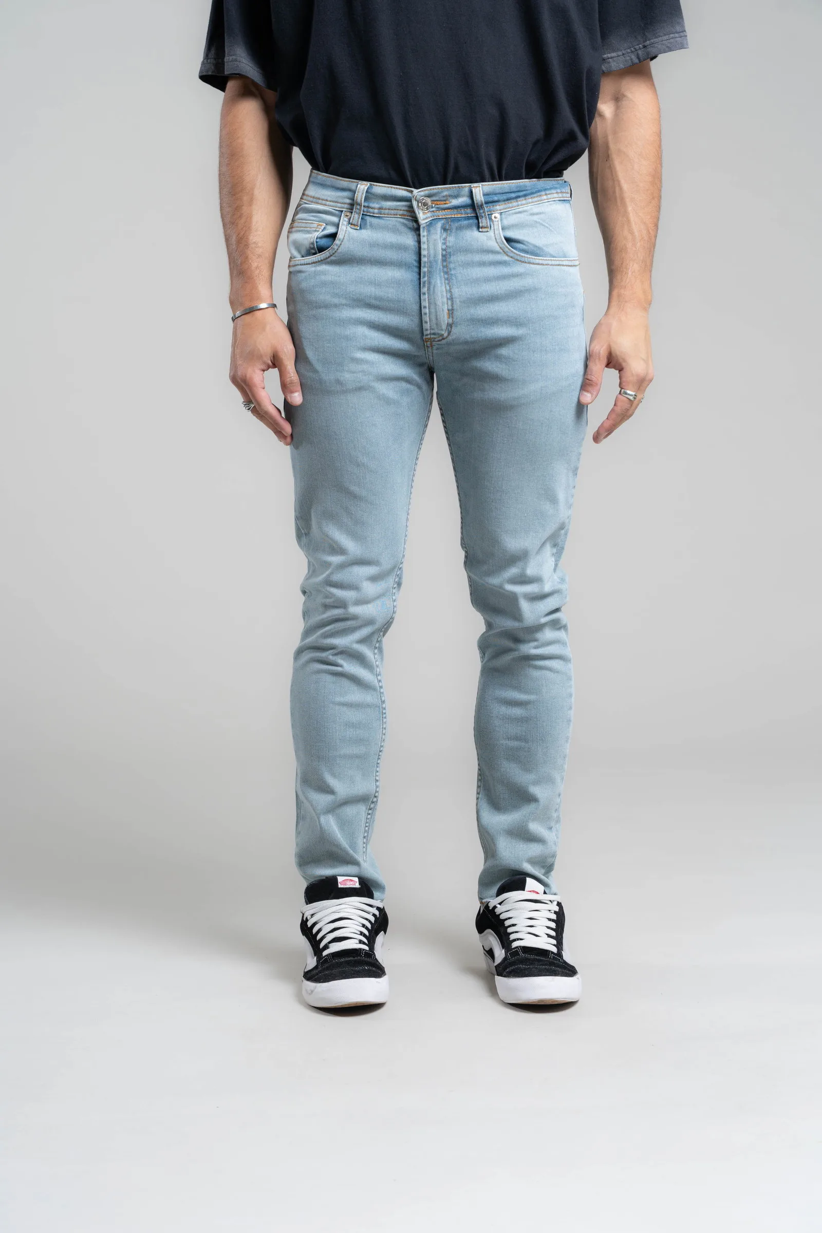 372 - SLIM FIT SKY OXIDE