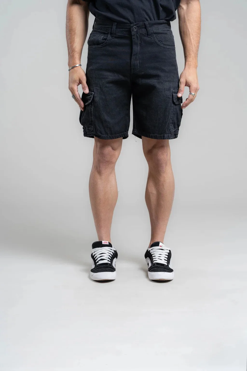 410 Bermuda cargo