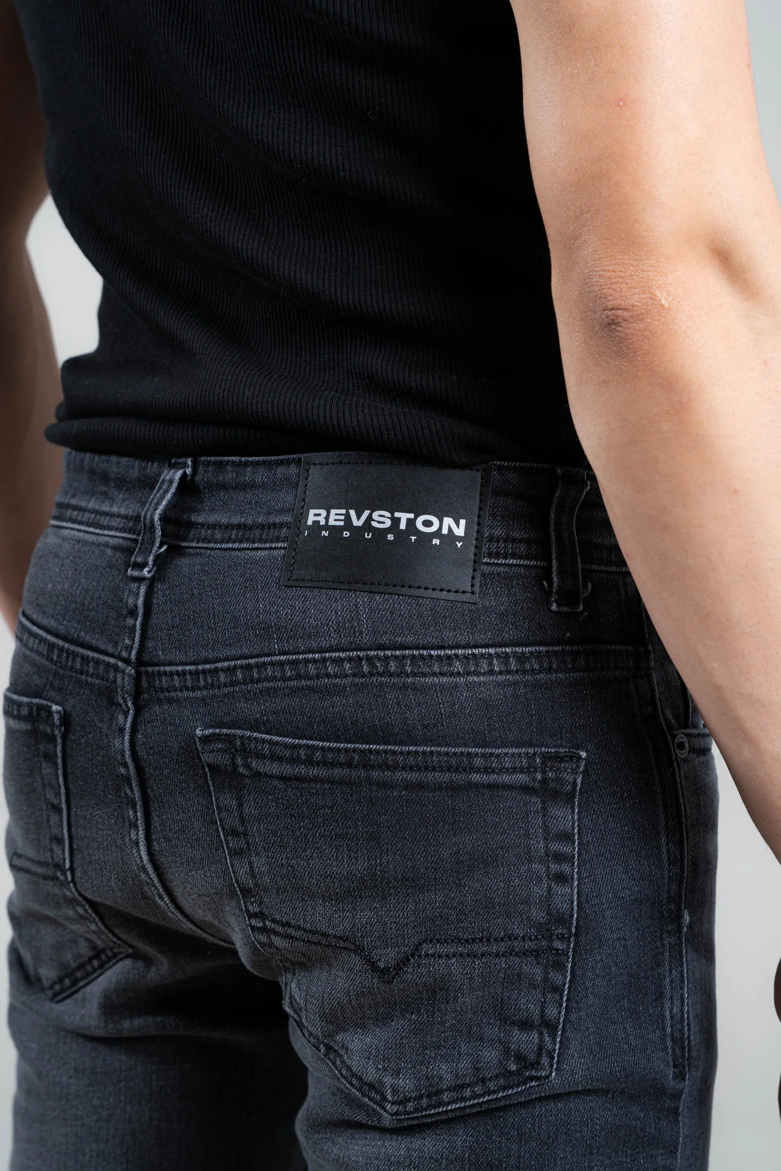 422 JEANS TYLER ULTIMOS TALLES - Imagen 3