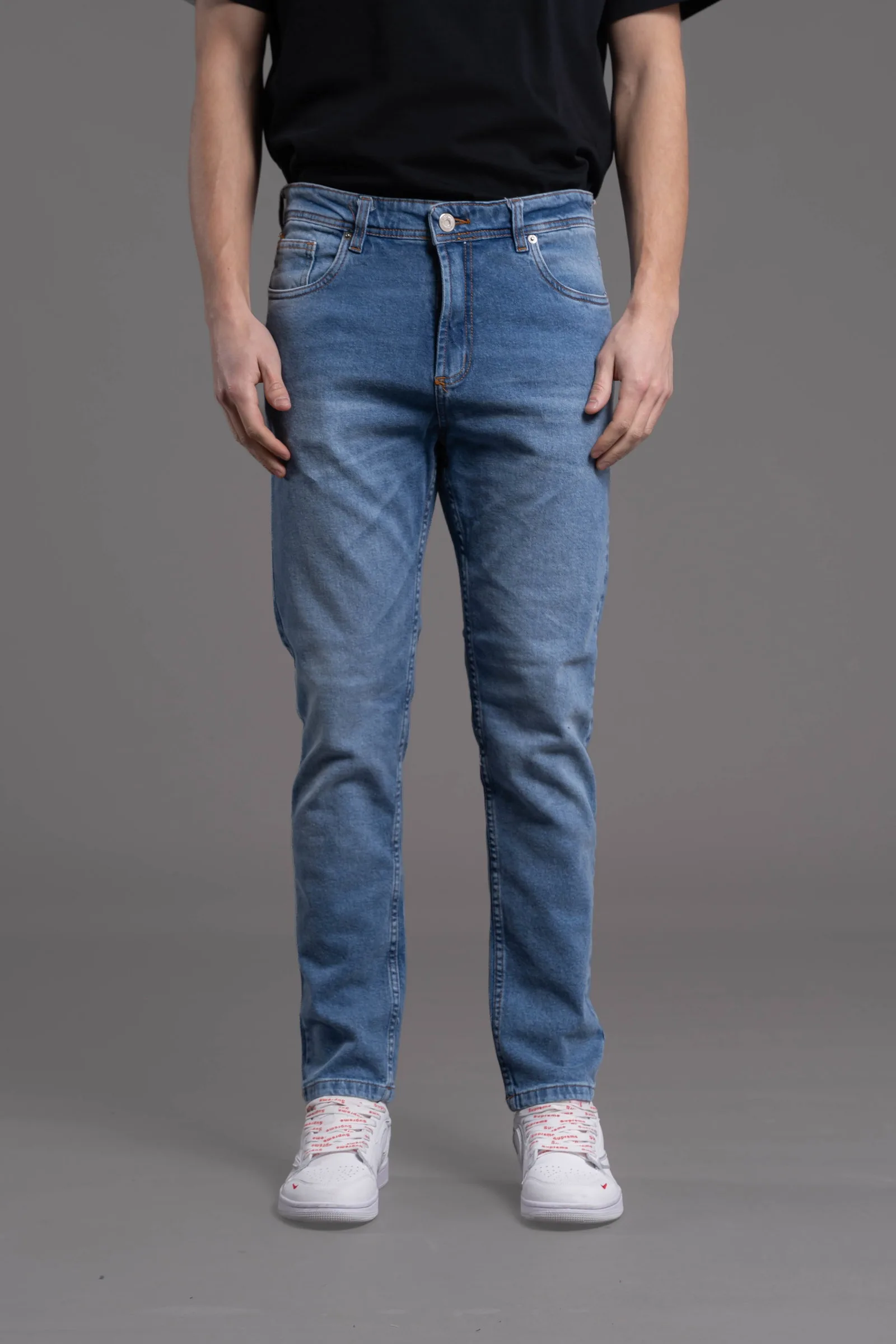 440 Jean Straight Light Blue