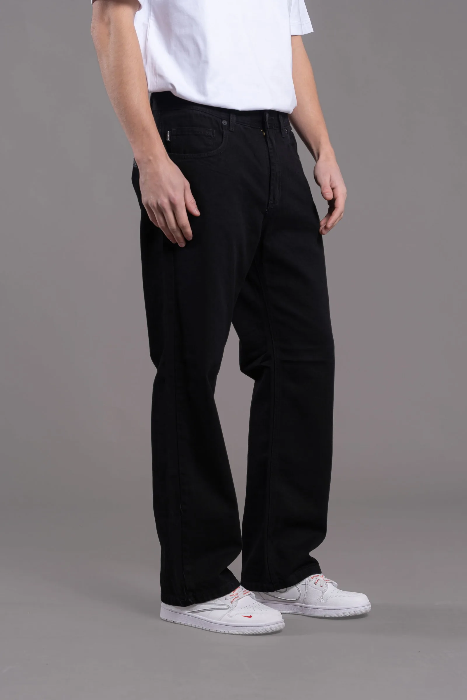Alternative view of 455 - RELAXED NEGRO