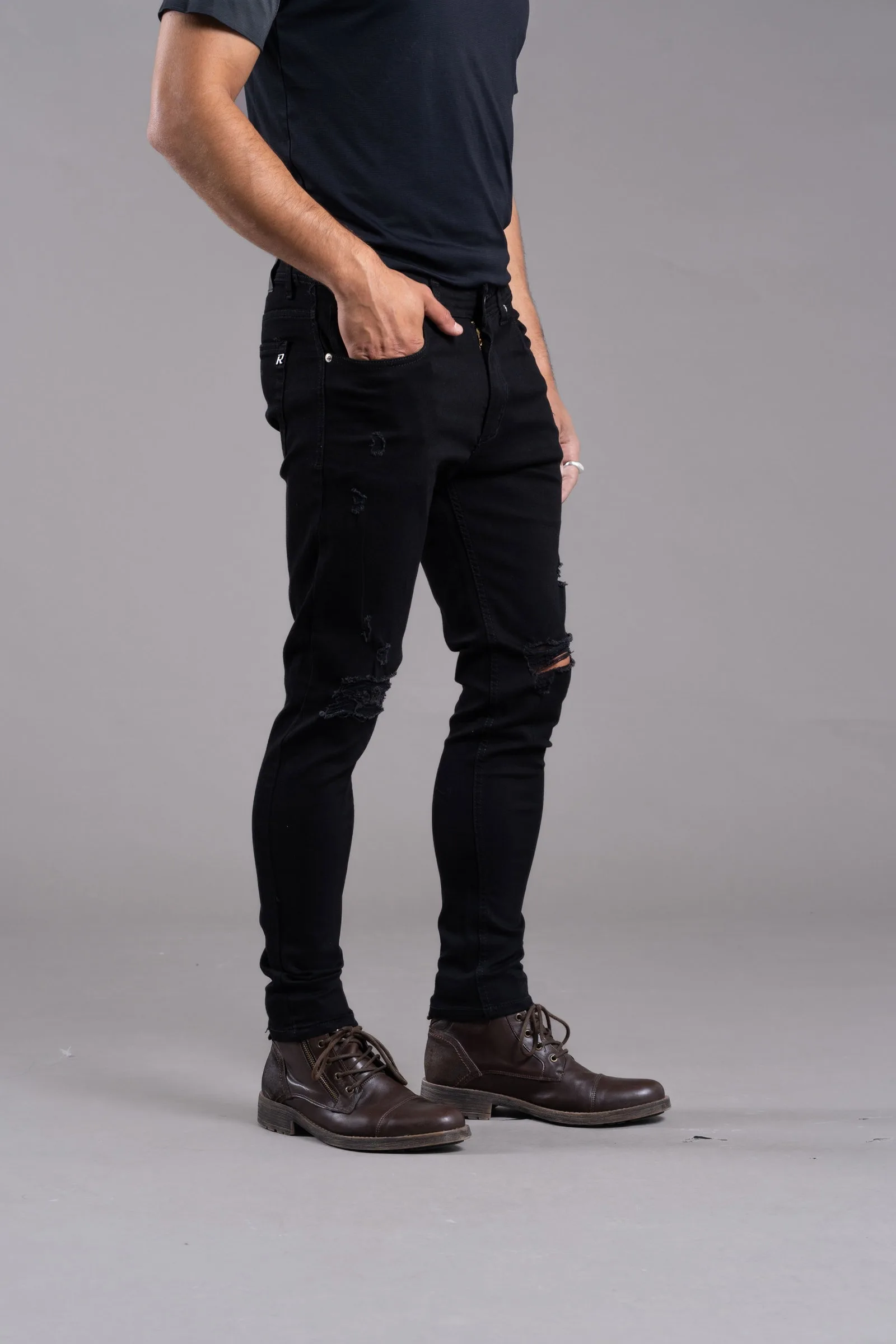 Alternative view of 836 SLIM FIT NEGRO ULTIMOS TALLES