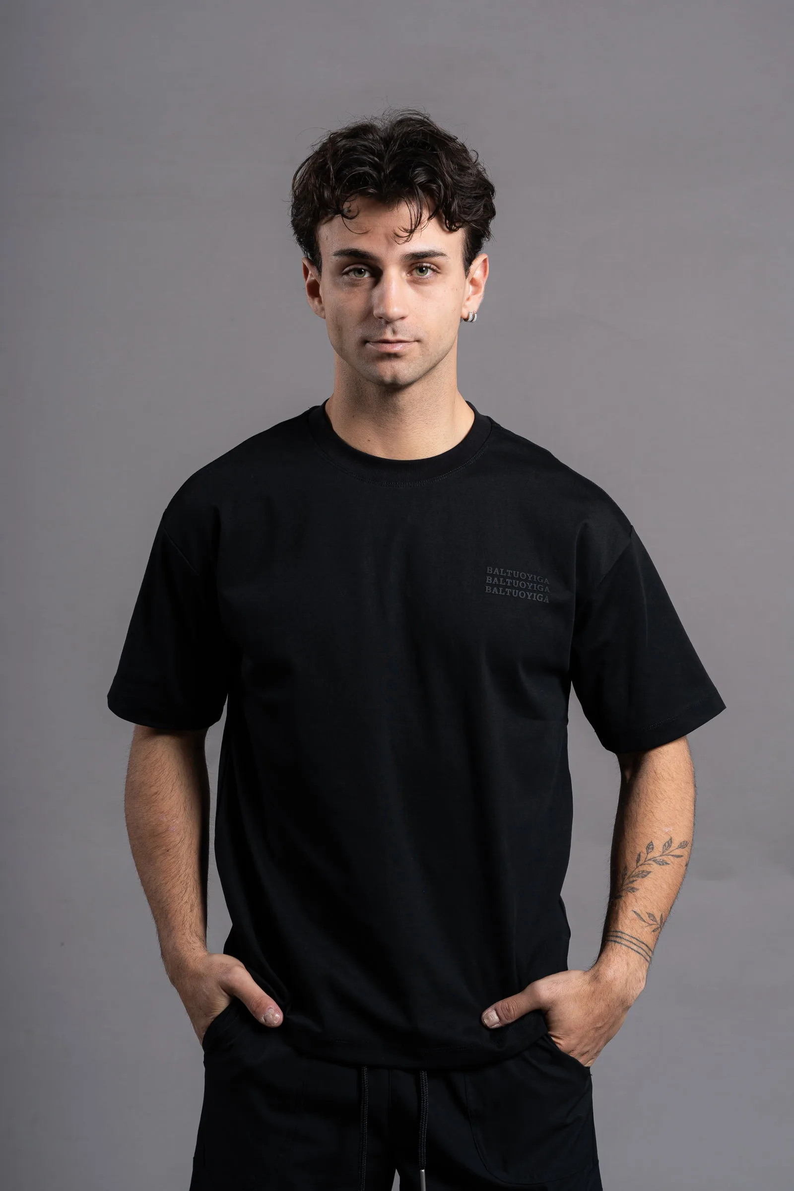 985N Remera black