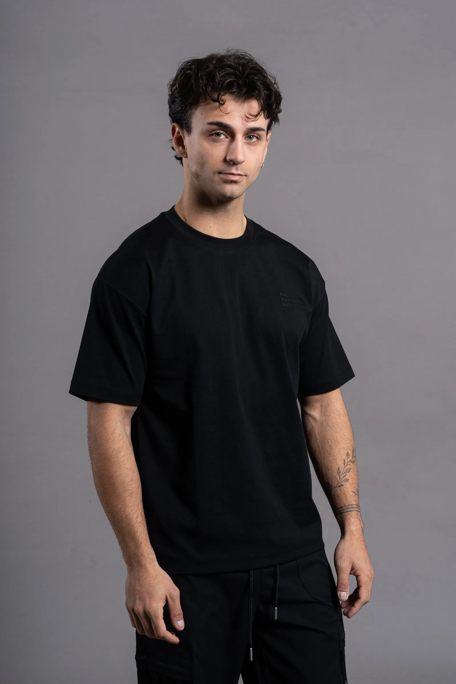 Alternative view of 985N Remera black