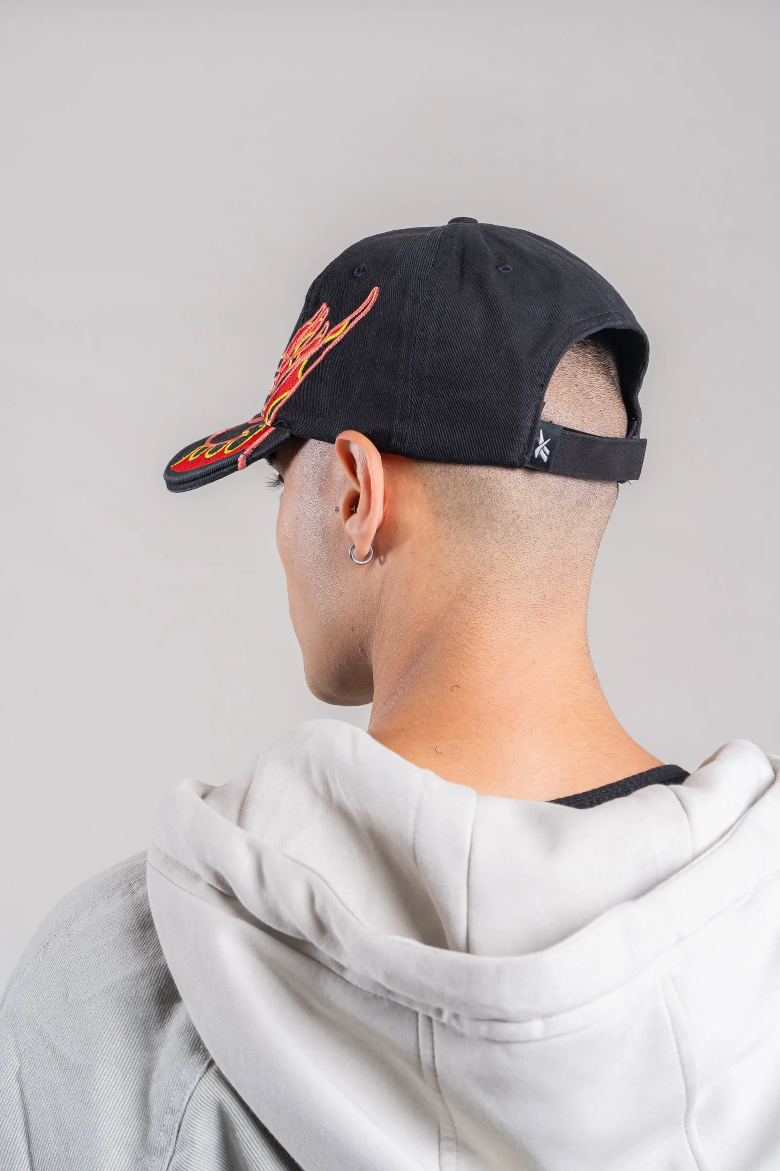 Alternative view of G8 - GORRA