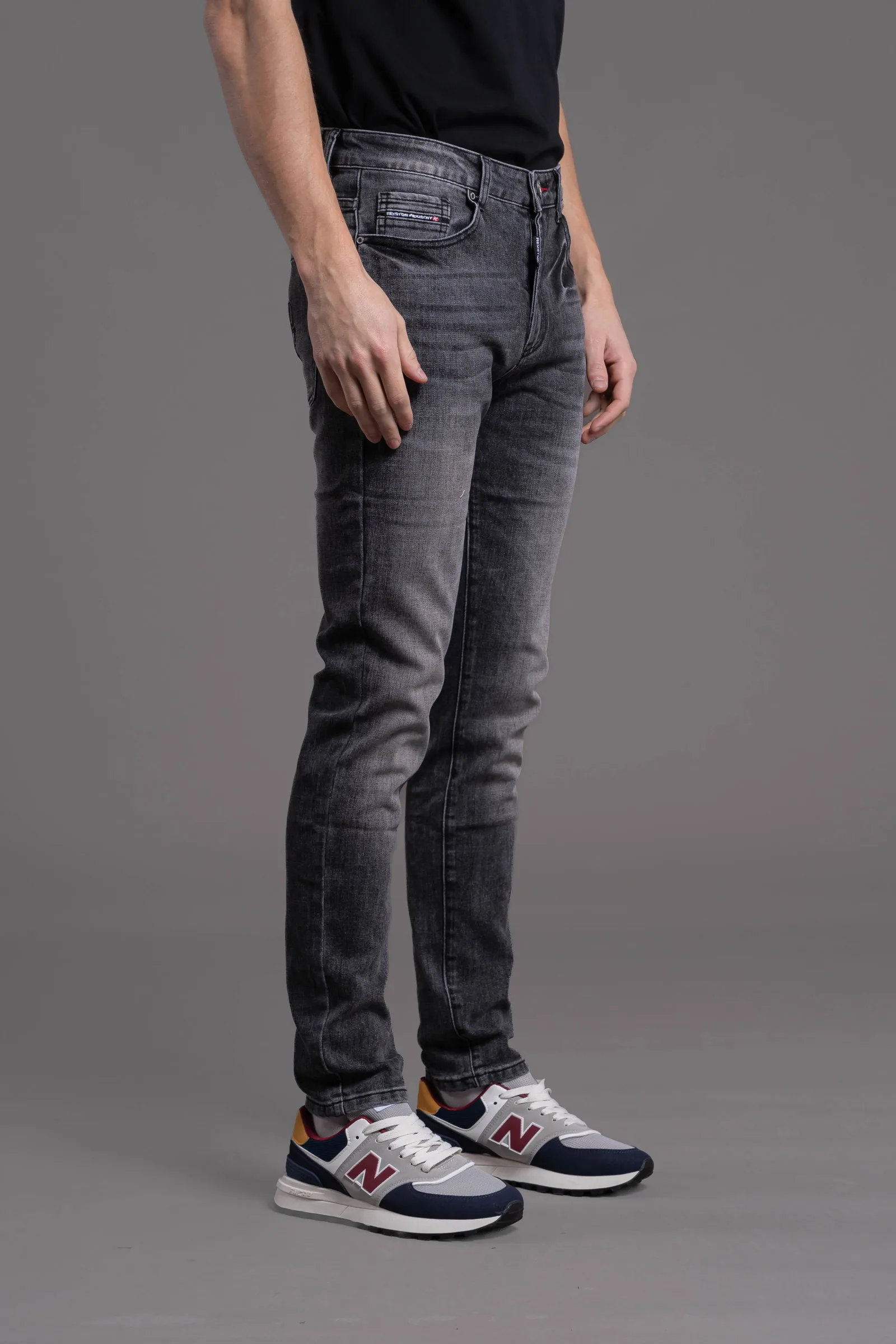 Alternative view of RV16-1 Jean Ash Grey
