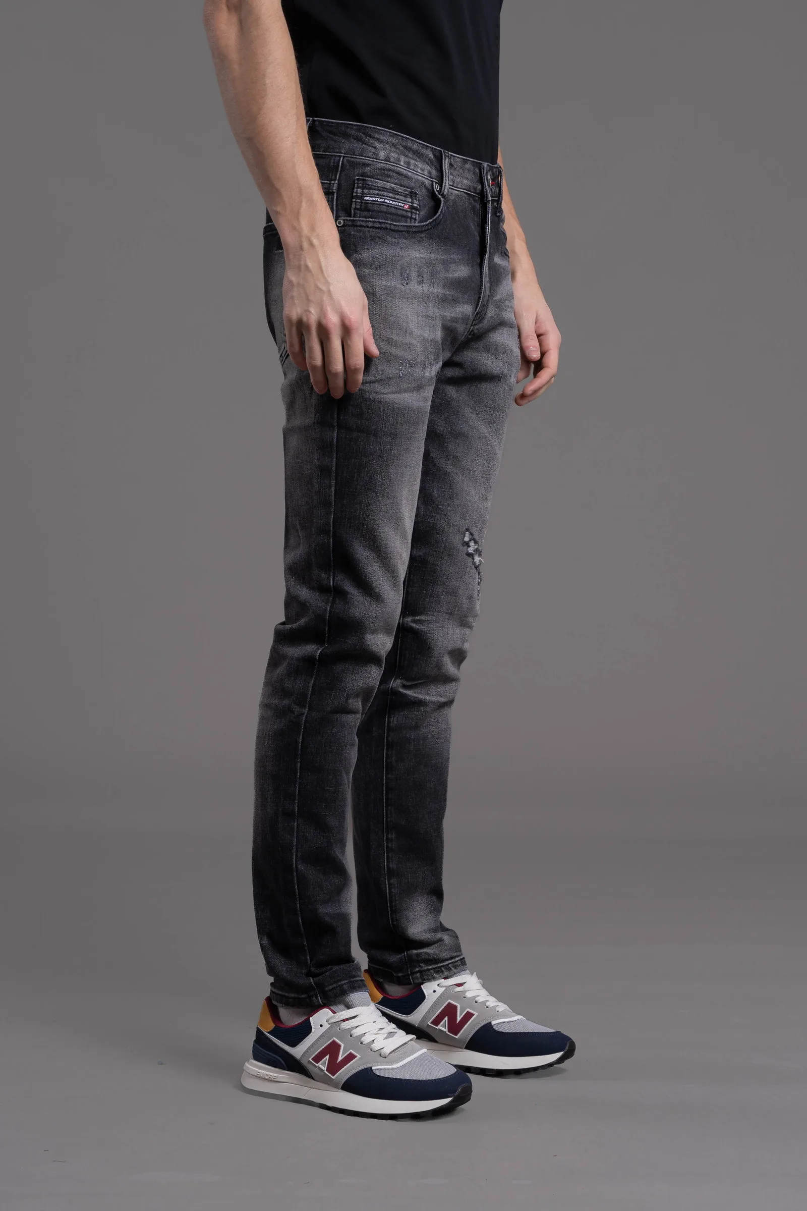 Alternative view of RV19-1 Jean Slim Washed BlacK