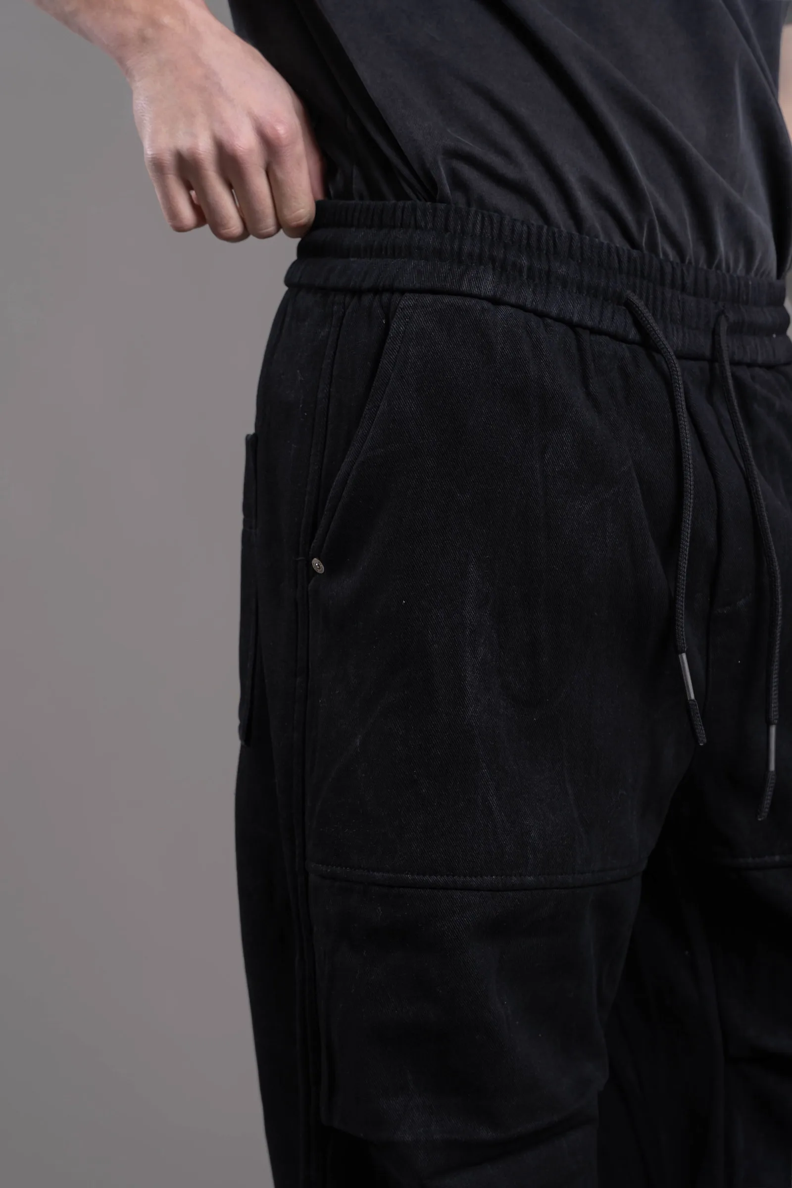 Y25776-1 jogging importado black - Imagen 3